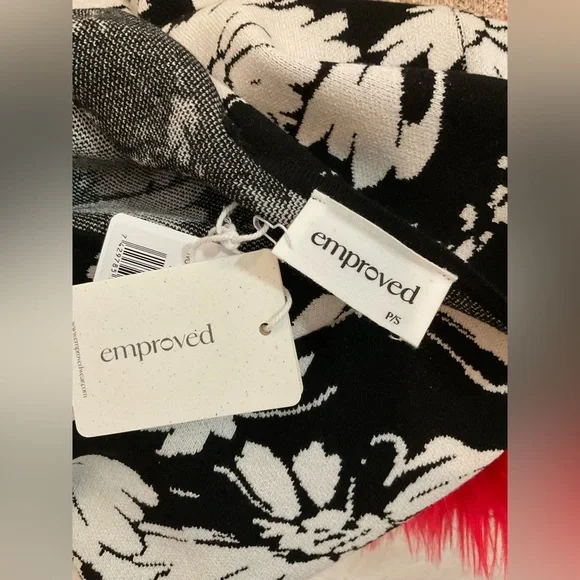 EMPROVED FLORAL DRESS - Picture 6 of 9